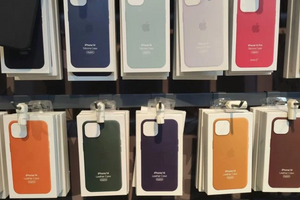 Перед анонсом iPhone 14 користувачі побачили дизайн та кольори чохлів