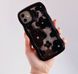 Чехол Black Wavy Case для iPhone 15 Flower